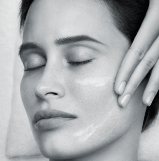 Soothing Professional Treatment (Sensitiv hud) 50 min.